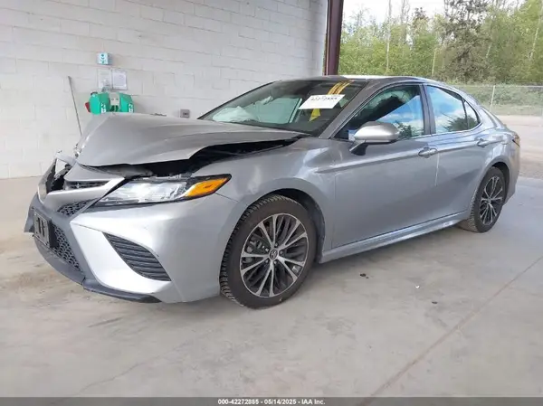4T1B11HK4KU749358 2019 TOYOTA CAMRY - Image 2
