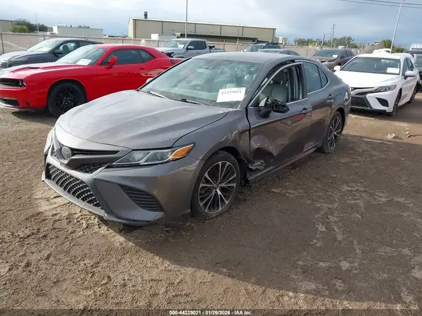 4T1B11HK4KU751238 2019 TOYOTA CAMRY - Image 2