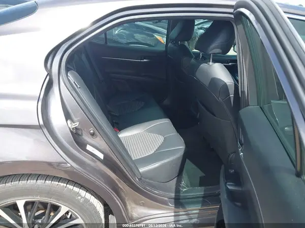 4T1B11HK4KU753183 2019 TOYOTA CAMRY - Image 8