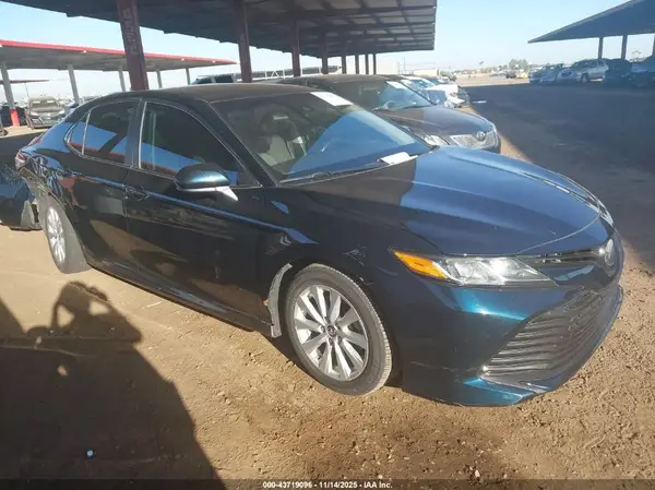4T1B11HK4KU753250 2019 TOYOTA CAMRY - Image 1