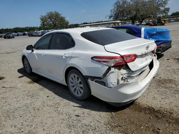 4T1B11HK4KU755497 2019 TOYOTA CAMRY - Image 2