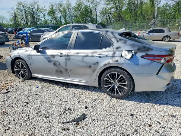4T1B11HK4KU755936 2019 TOYOTA CAMRY - Image 2