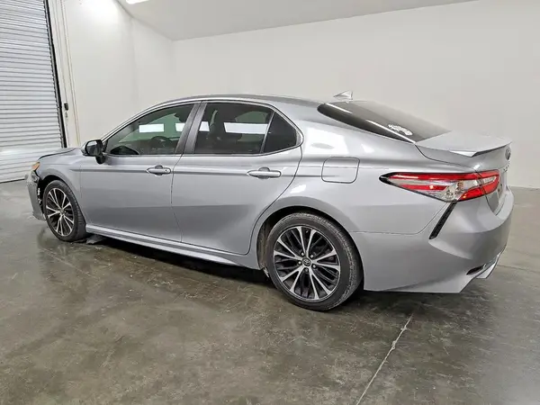 4T1B11HK4KU756374 2019 TOYOTA CAMRY - Image 2