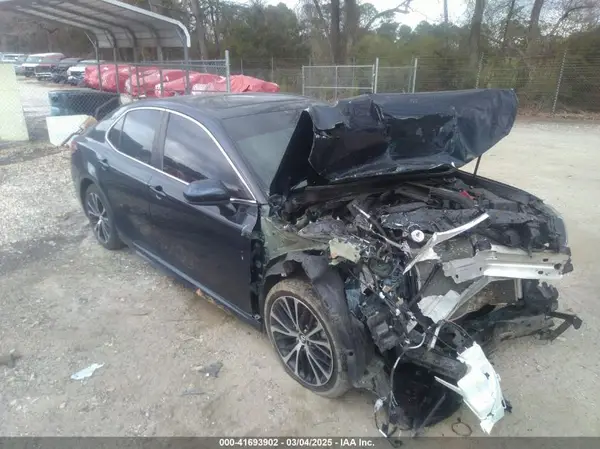4T1B11HK4KU757556 2019 TOYOTA CAMRY - Image 1