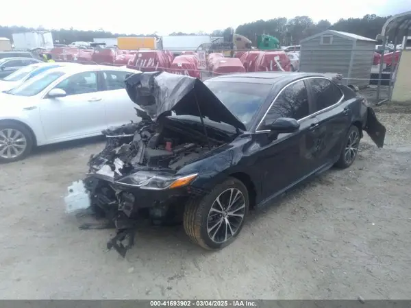 4T1B11HK4KU757556 2019 TOYOTA CAMRY - Image 2