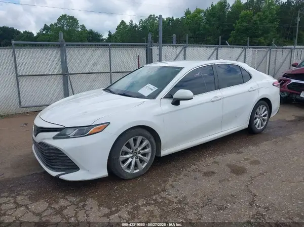 4T1B11HK4KU757606 2019 TOYOTA CAMRY - Image 2