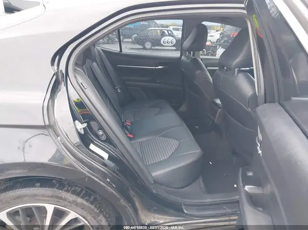 4T1B11HK4KU760506 2019 TOYOTA CAMRY - Image 8