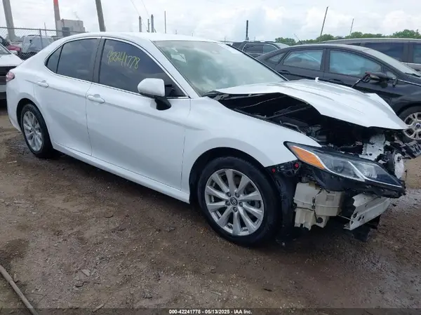 4T1B11HK4KU765320 2019 TOYOTA CAMRY - Image 1