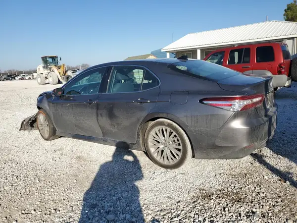 4T1B11HK4KU768430 2019 TOYOTA CAMRY - Image 2