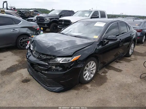 4T1B11HK4KU771232 2019 TOYOTA CAMRY - Image 2