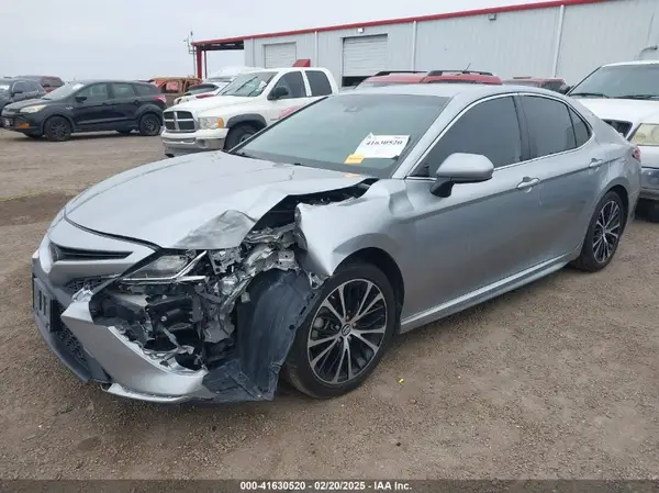 4T1B11HK4KU776401 2019 TOYOTA CAMRY - Image 2