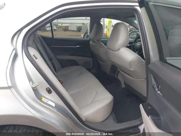 4T1B11HK4KU776401 2019 TOYOTA CAMRY - Image 8