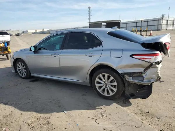 4T1B11HK4KU776849 2019 TOYOTA CAMRY - Image 2