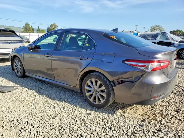4T1B11HK4KU776883 2019 TOYOTA CAMRY - Image 2