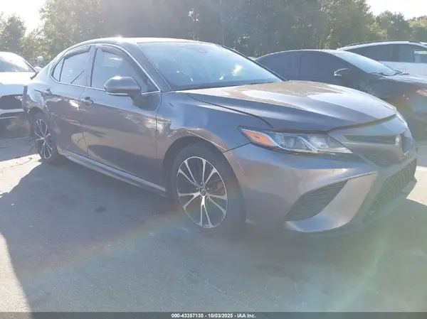 4T1B11HK4KU777547 2019 TOYOTA CAMRY - Image 1