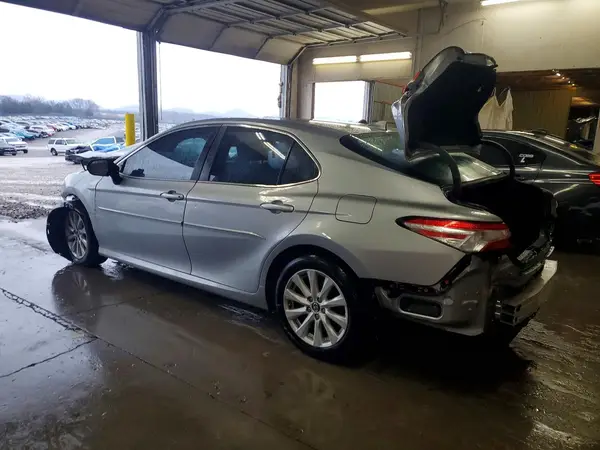 4T1B11HK4KU778522 2019 TOYOTA CAMRY - Image 2