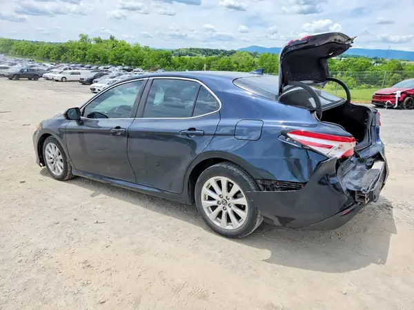 4T1B11HK4KU780738 2019 TOYOTA CAMRY - Image 2