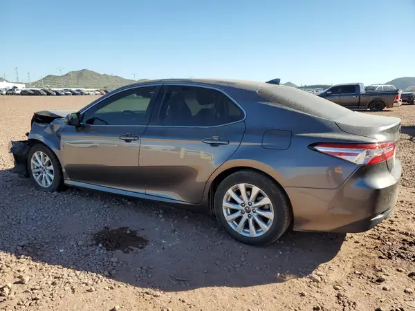 4T1B11HK4KU784692 2019 TOYOTA CAMRY - Image 2
