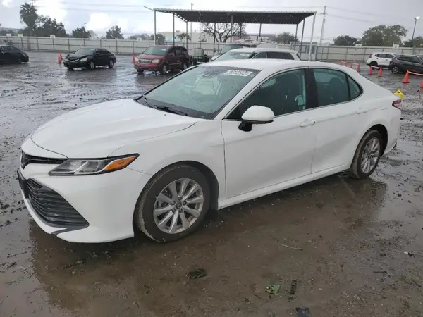 4T1B11HK4KU784823 2019 TOYOTA CAMRY - Image 1