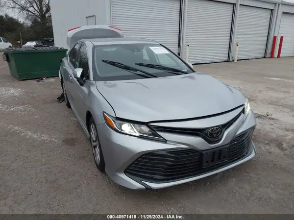 4T1B11HK4KU786474 2019 TOYOTA CAMRY - Image 1
