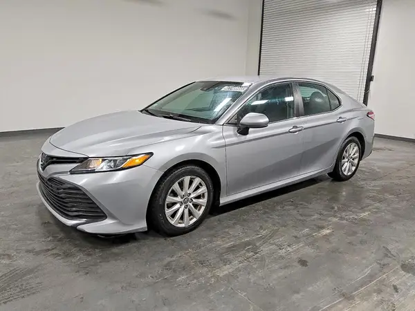 4T1B11HK4KU787186 2019 TOYOTA CAMRY - Image 1
