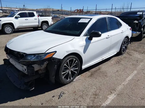 4T1B11HK4KU795014 2019 TOYOTA CAMRY - Image 2