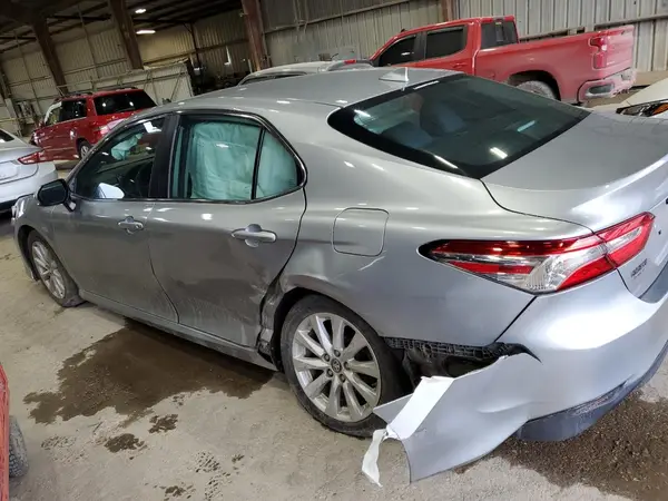 4T1B11HK4KU797247 2019 TOYOTA CAMRY - Image 2