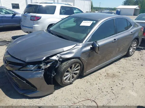 4T1B11HK4KU797720 2019 TOYOTA CAMRY - Image 2