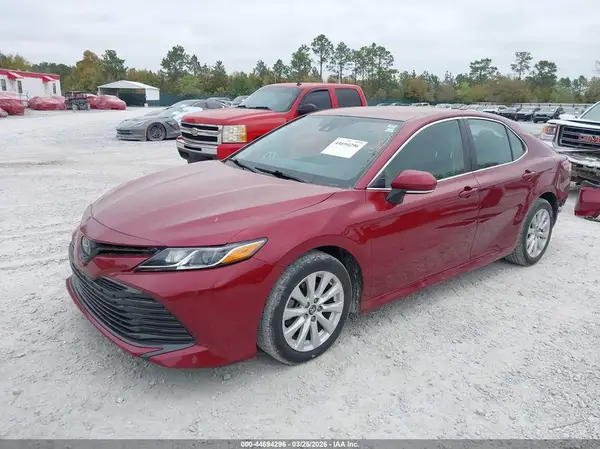 4T1B11HK4KU798981 2019 TOYOTA CAMRY - Image 2