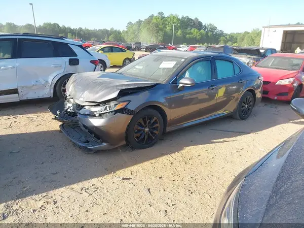 4T1B11HK4KU799242 2019 TOYOTA CAMRY - Image 2