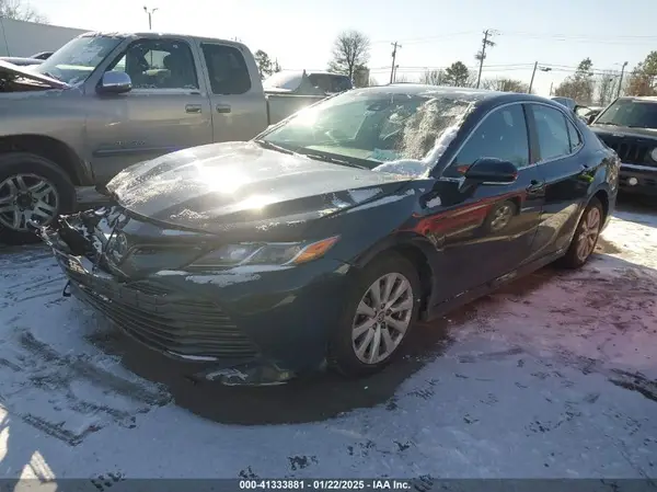 4T1B11HK4KU799757 2019 TOYOTA CAMRY - Image 2