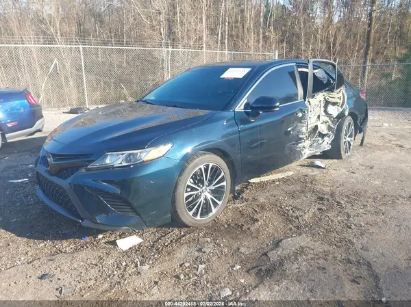 4T1B11HK4KU802799 2019 TOYOTA CAMRY - Image 2