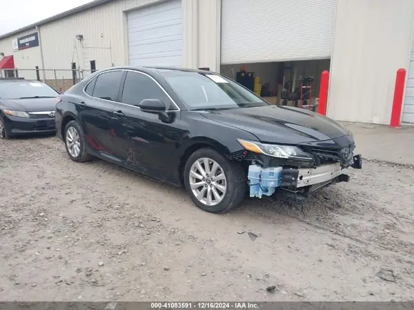 4T1B11HK4KU810482 2019 TOYOTA CAMRY - Image 1