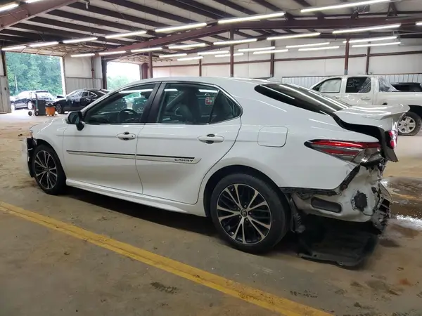 4T1B11HK4KU811602 2019 TOYOTA CAMRY - Image 2