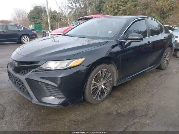 4T1B11HK4KU817481 2019 TOYOTA CAMRY - Image 2