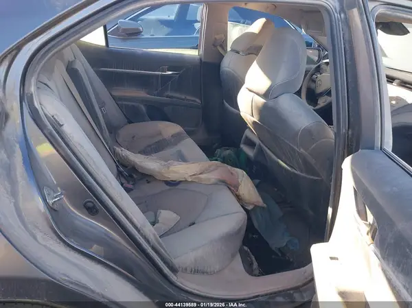 4T1B11HK4KU818260 2019 TOYOTA CAMRY - Image 8