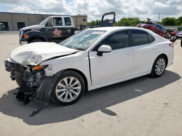 4T1B11HK4KU818551 2019 TOYOTA CAMRY - Image 1