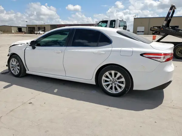 4T1B11HK4KU818551 2019 TOYOTA CAMRY - Image 2