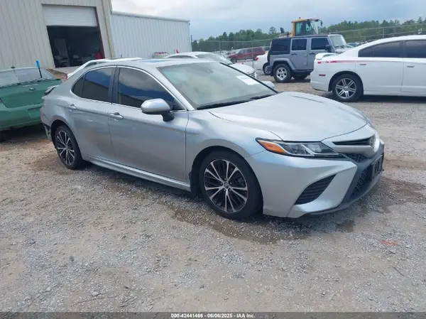 4T1B11HK4KU825354 2019 TOYOTA CAMRY - Image 1