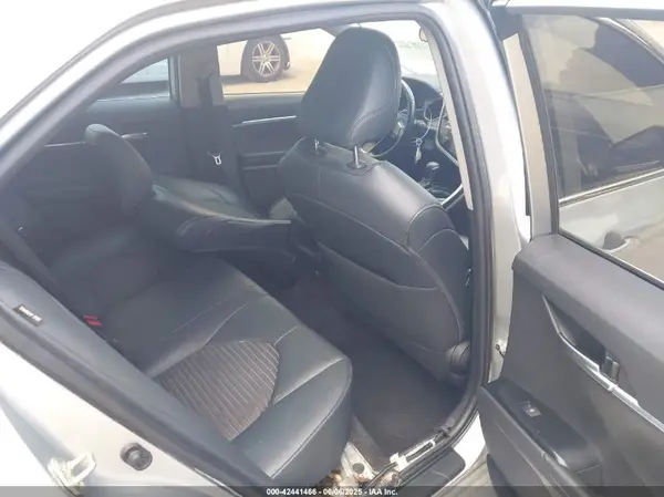 4T1B11HK4KU825354 2019 TOYOTA CAMRY - Image 8