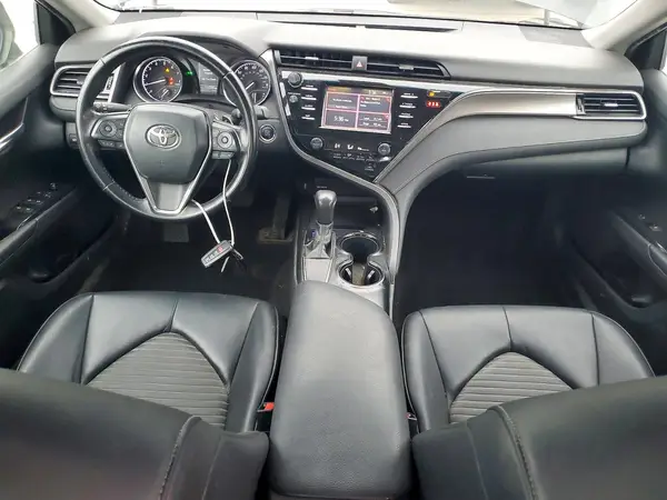 4T1B11HK4KU826942 2019 TOYOTA CAMRY - Image 8