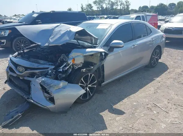 4T1B11HK4KU827332 2019 TOYOTA CAMRY - Image 2
