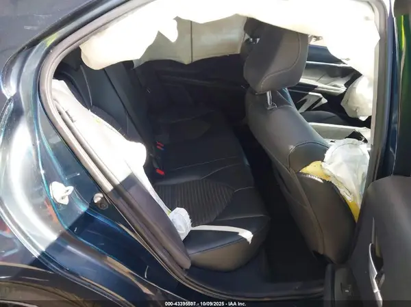 4T1B11HK4KU829128 2019 TOYOTA CAMRY - Image 8