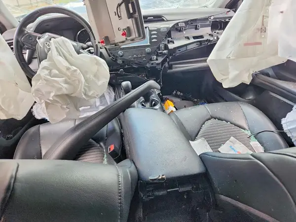 4T1B11HK4KU831056 2019 TOYOTA CAMRY - Image 8