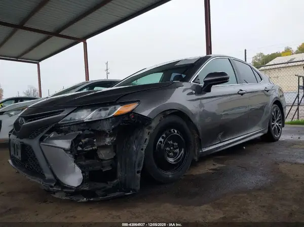 4T1B11HK4KU837567 2019 TOYOTA CAMRY - Image 2