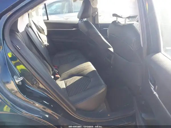 4T1B11HK4KU837861 2019 TOYOTA CAMRY - Image 8