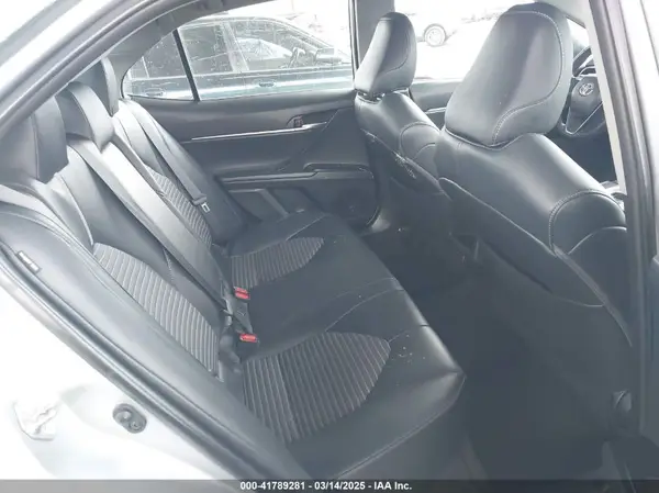 4T1B11HK4KU839349 2019 TOYOTA CAMRY - Image 8
