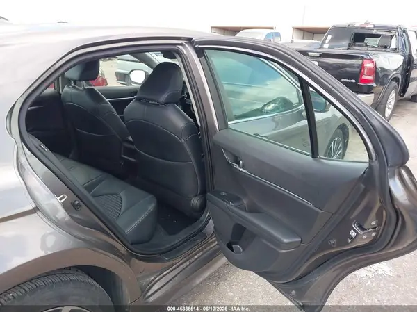 4T1B11HK4KU841652 2019 TOYOTA CAMRY - Image 8