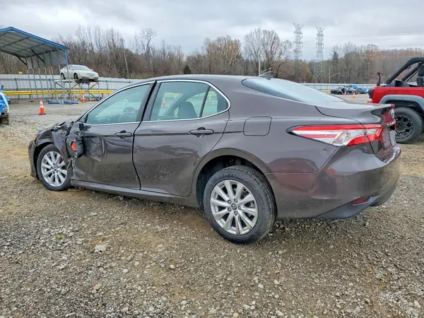 4T1B11HK4KU841912 2019 TOYOTA CAMRY - Image 2