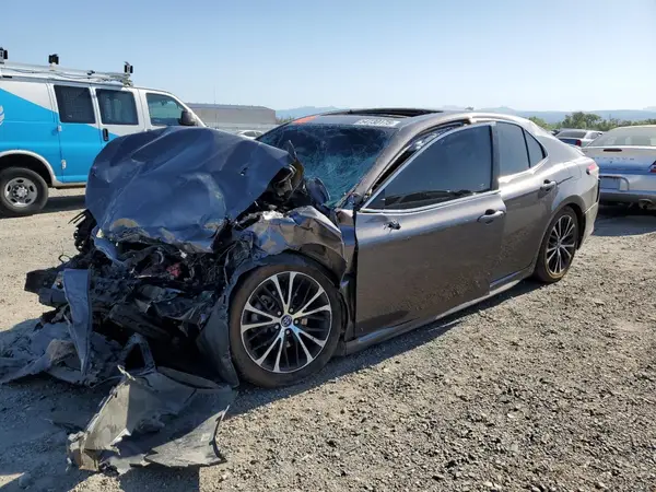4T1B11HK4KU842588 2019 TOYOTA CAMRY - Image 1